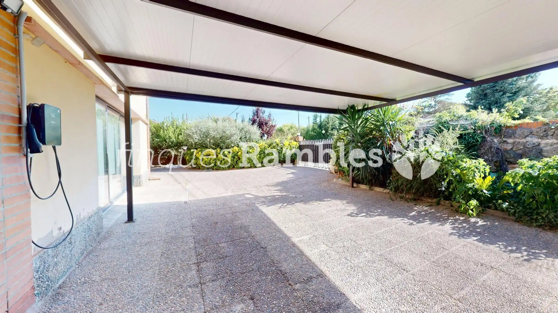 Vista exterior de Casa o chalet en venta en La Torre de Claramunt con Calefacción, Jardín privado y Parquet