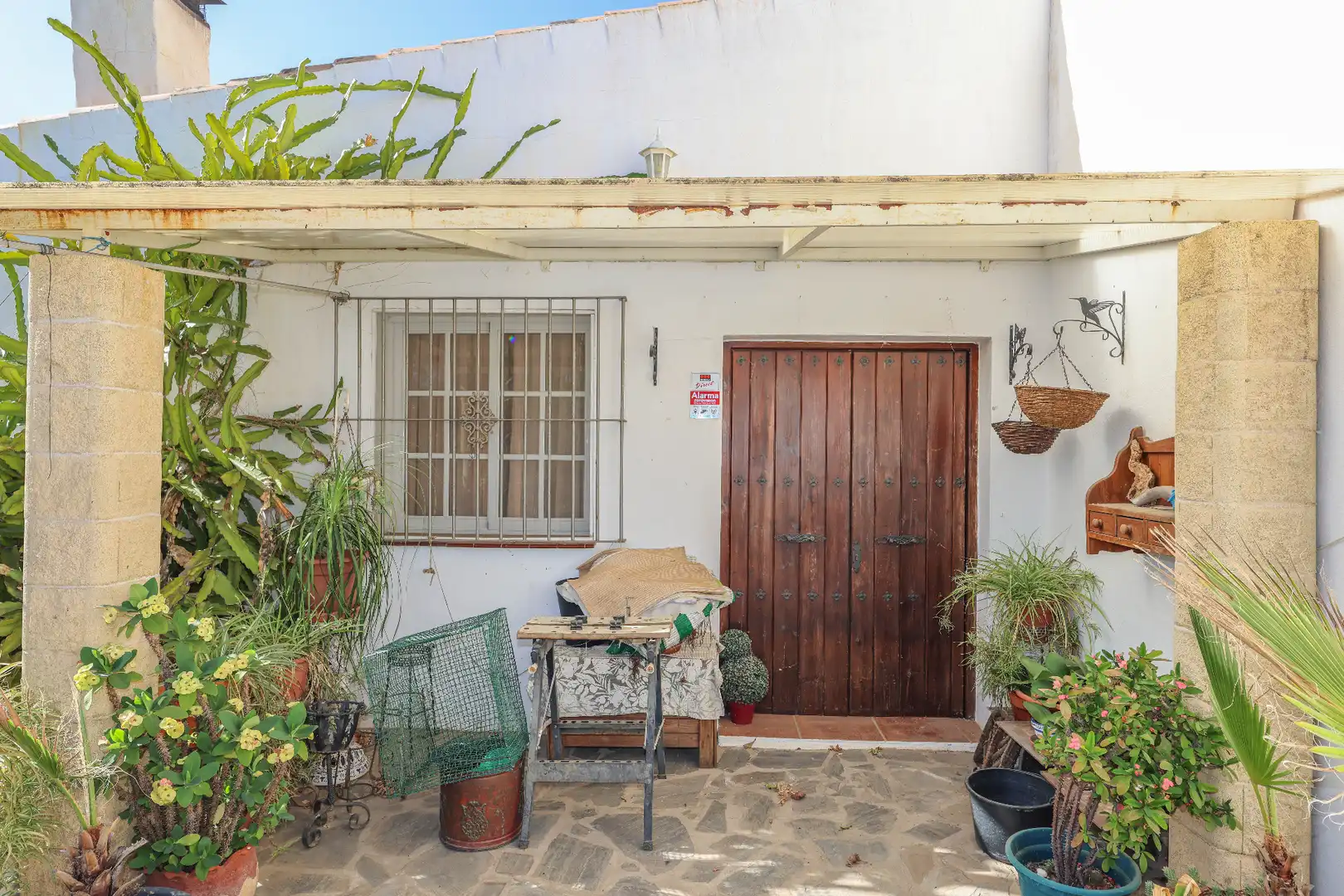 Vista exterior de Casa o xalet en venda en Cártama amb Aire condicionat i Jardí privat