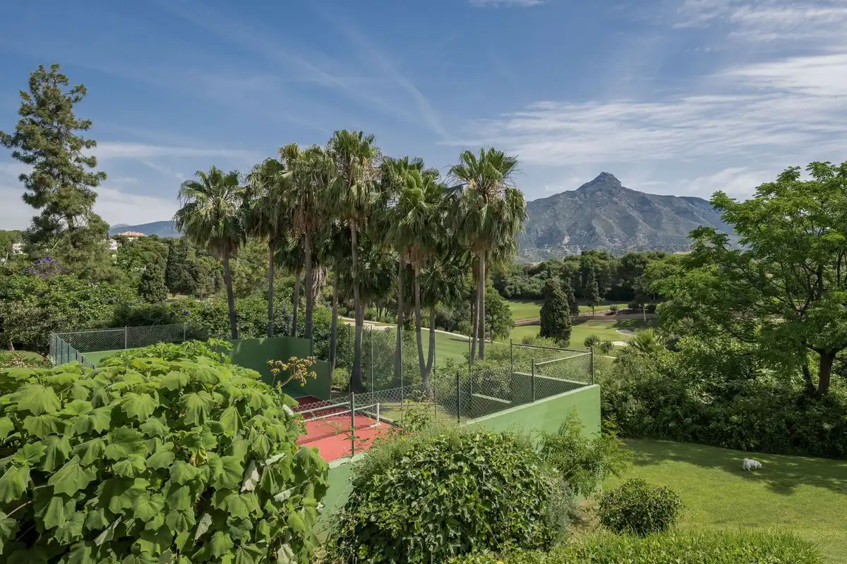 Jardí de Casa adosada en venda en Marbella amb Aire condicionat, Jardí privat i Terrassa
