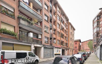 Exterior view of Flat for sale in Basauri   with Balcony