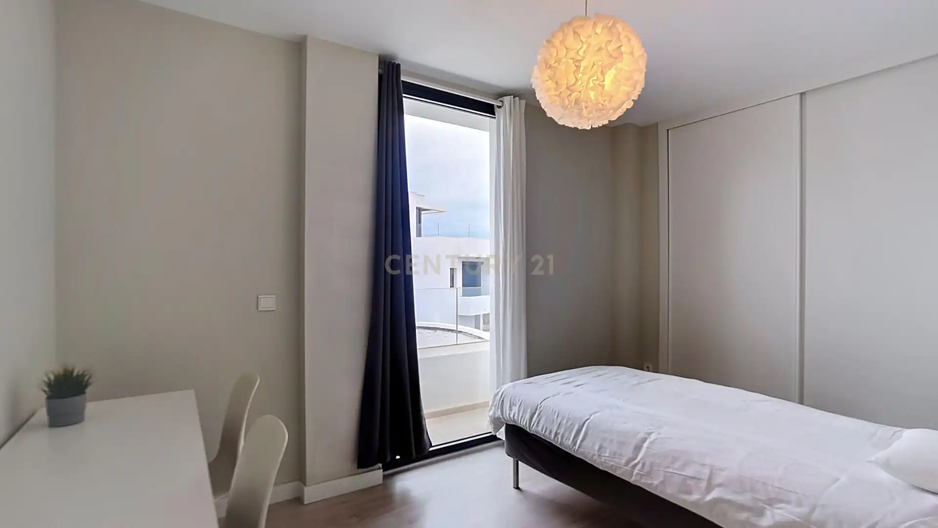 Habitación de Casa adosada de alquiler en Fuengirola con Aire acondicionado, Trastero y Horno