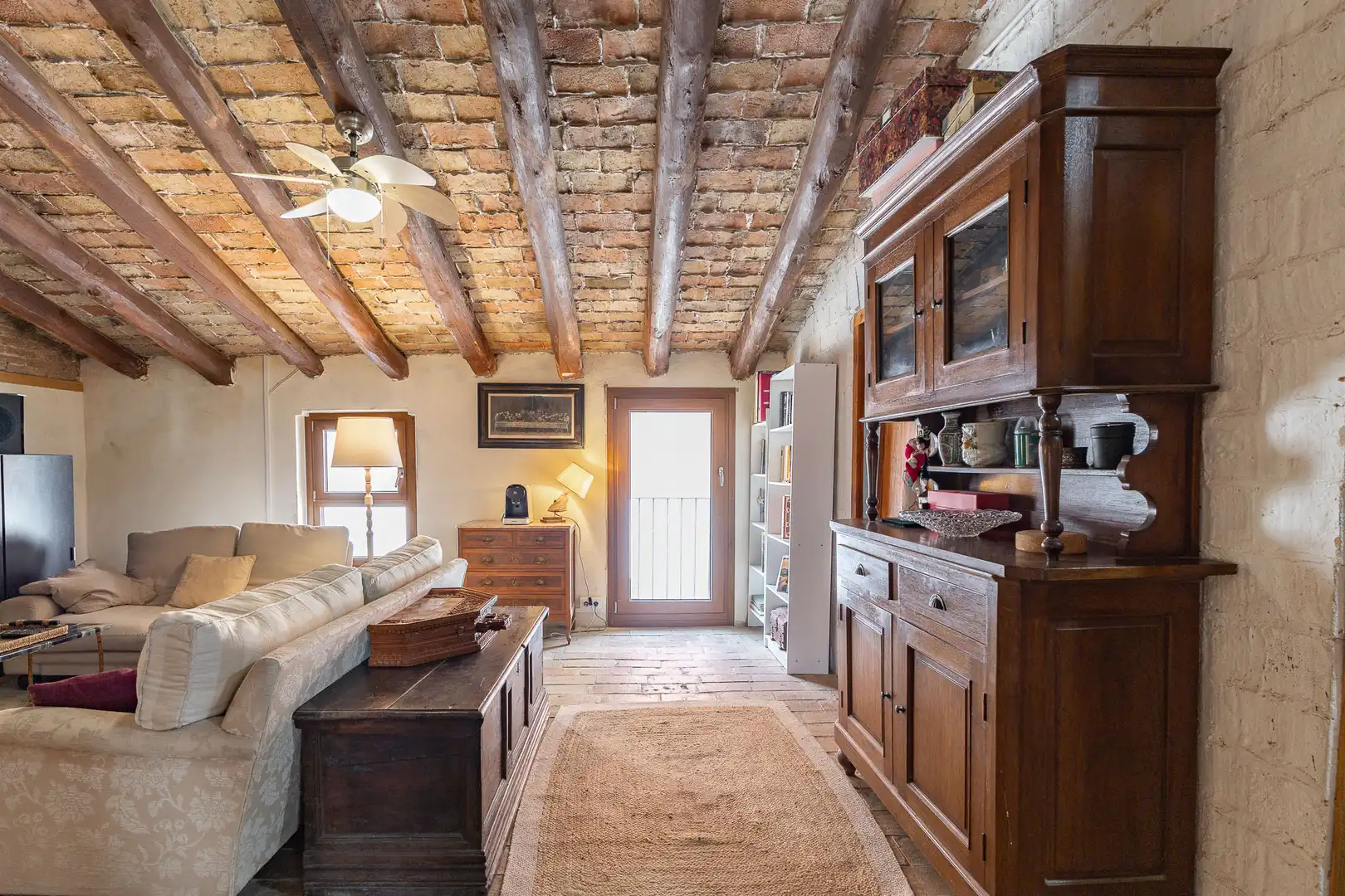 Sala de estar de Casa adosada en venta en Torrelavit con Calefacción y Terraza