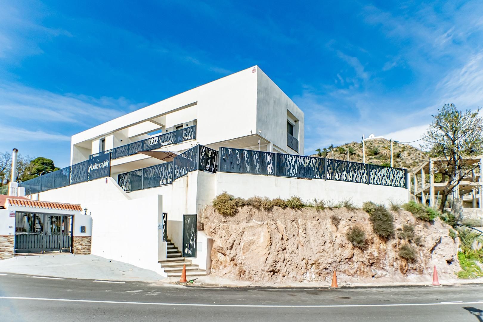 Vista exterior de Casa o chalet en venta en Felix con Jardín privado, Piscina y Balcón