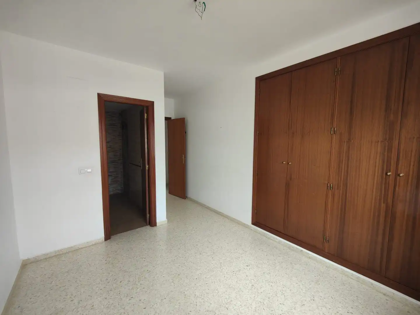 Schlafzimmer von Wohnung zum Verkauf in Tomares mit Klimaanlage, Terrasse und Abstellraum