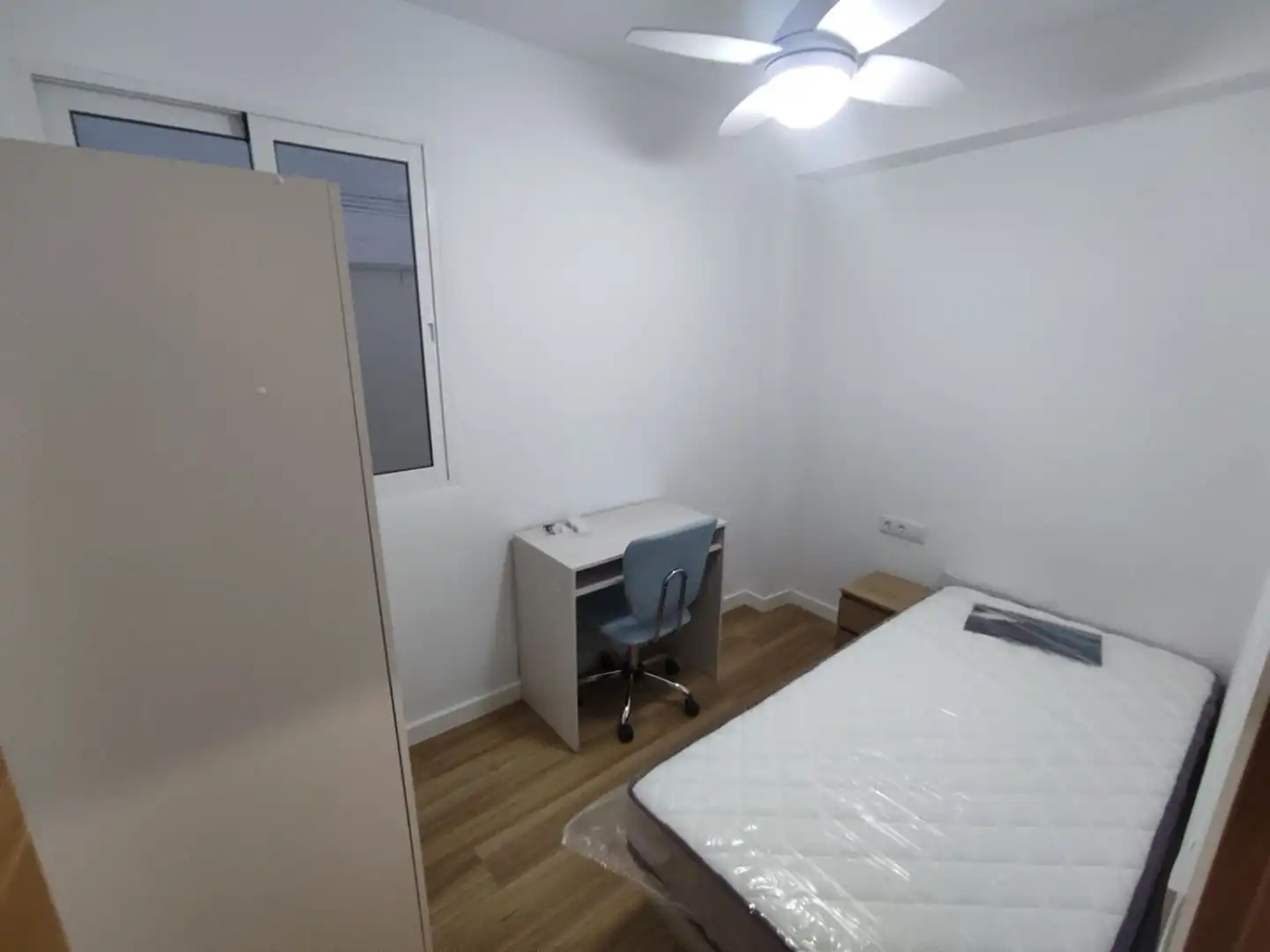 Schlafzimmer von Wohnung zur Miete in Jaén mit Heizung