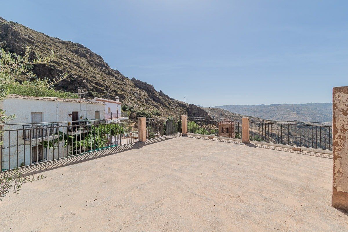 Terrassa de Casa o xalet en venda en Cástaras amb Terrassa