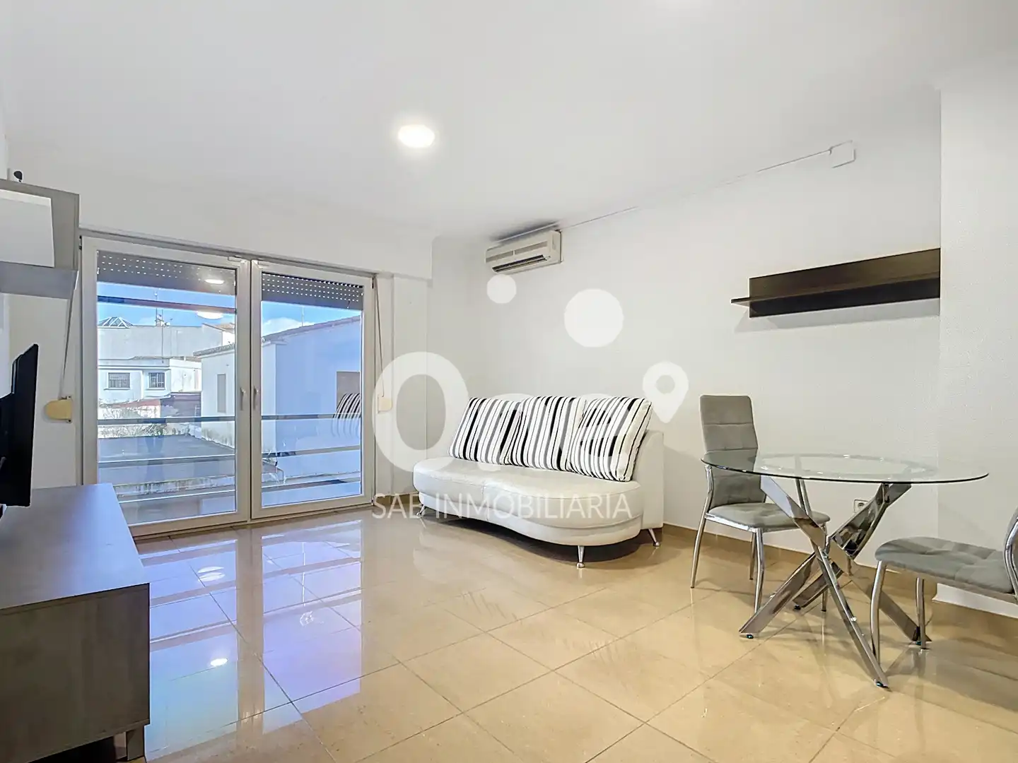 Sala de estar de Piso en venta en San Antonio de Benagéber con Aire acondicionado, Amueblado y Horno