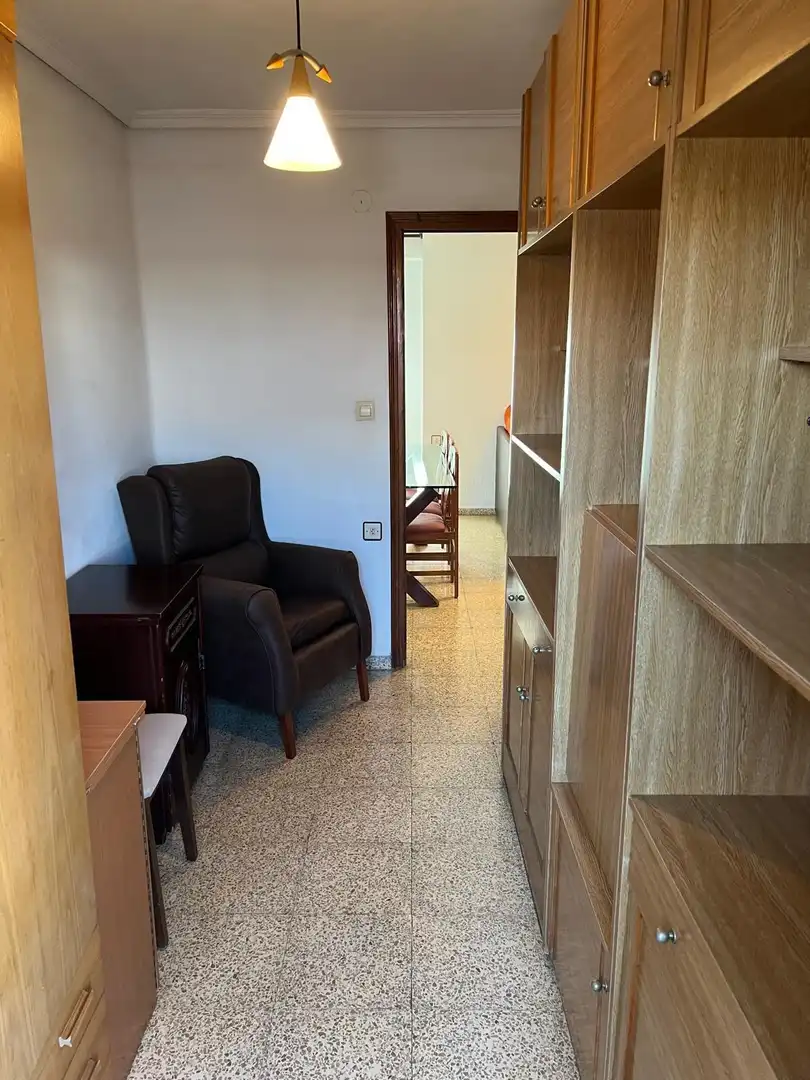 Flat for sale in Valencia  with Air Conditioner, Private garden and Furnished
