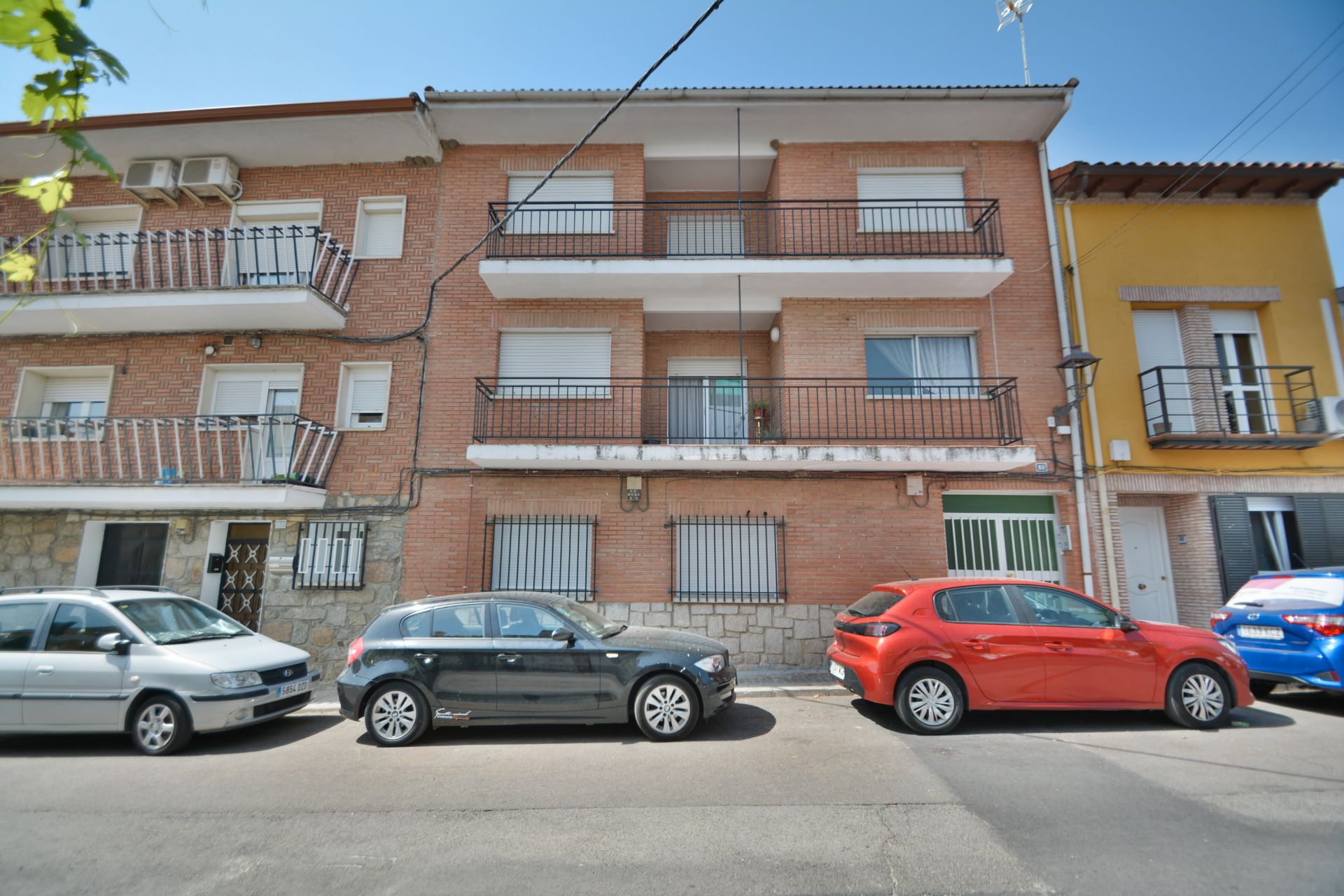 Exterior view of Flat for sale in San Martín de Valdeiglesias  with Private garden, Terrace and Balcony