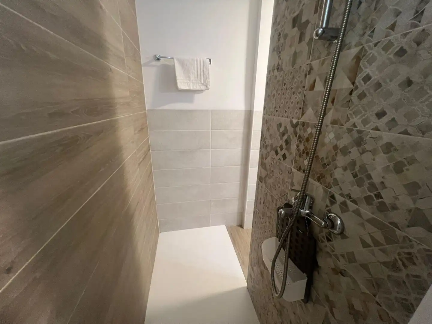 Baño de Piso de alquiler en Sevilla con Aire acondicionado y Calefacción