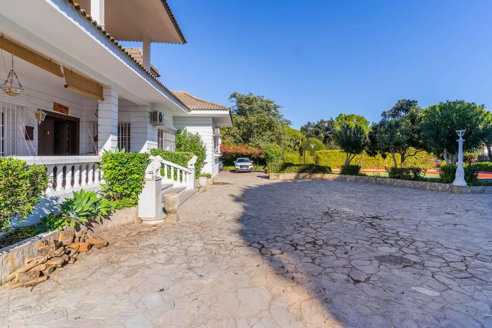 Exterior view of Houses for sale in Jerez de la Frontera  with Private garden, Swimming Pool and Balcony