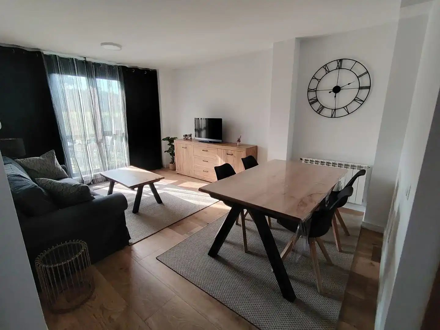 Wohnzimmer von Wohnung zur Miete in Reocín