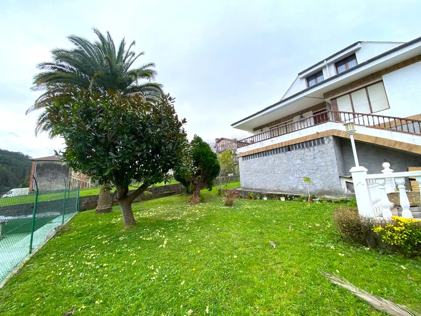 Jardí de Casa o xalet en venda en Castro-Urdiales amb Calefacció, Jardí privat i Parquet