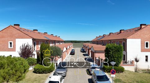 Foto 4 de Casa adosada en venda a Calle Arribes del Duero, 8, Aldeamayor de San Martín, Valladolid