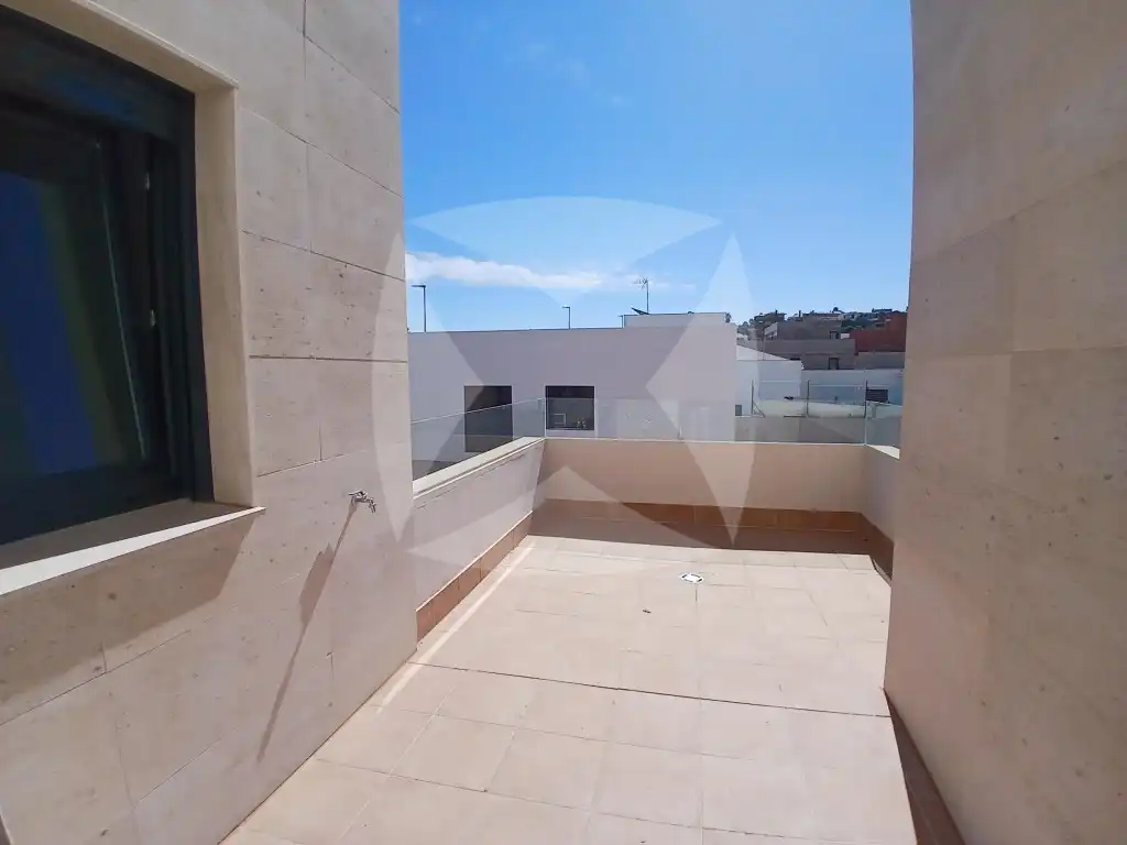 Terrasse von Wohnung zur Miete in Badajoz mit Klimaanlage, Privatgarten und Terrasse