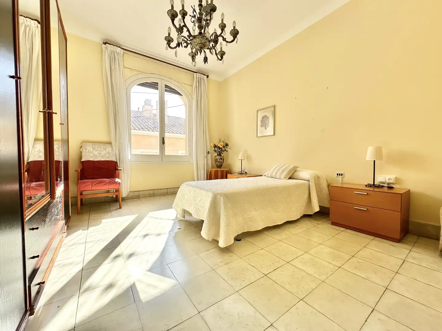 Schlafzimmer von Einfamilien-Reihenhaus zum Verkauf in El Masnou mit Heizung, Privatgarten und Terrasse