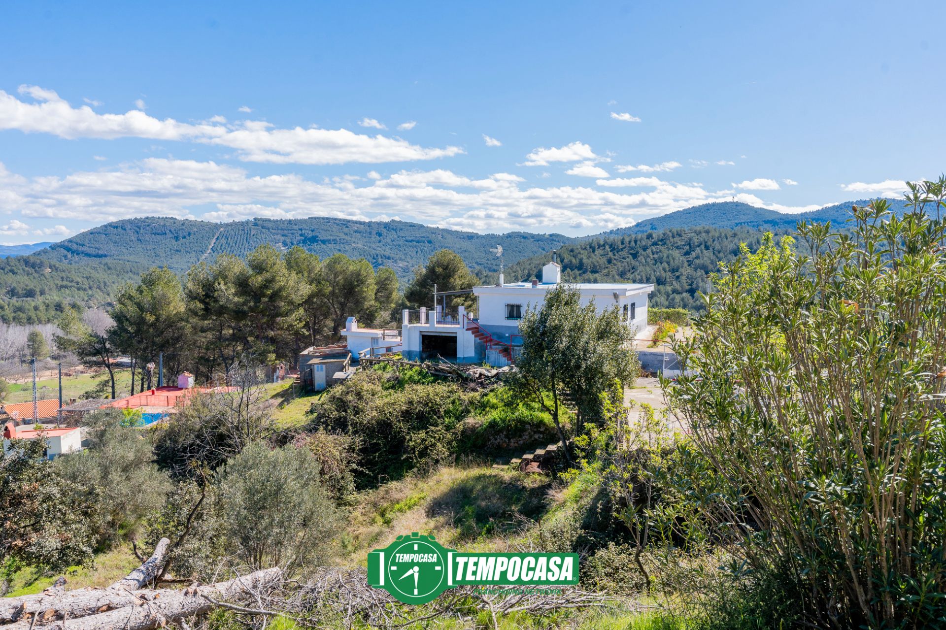 Casa o xalet en venda en Viver amb Jardí privat, Piscina i Moblat