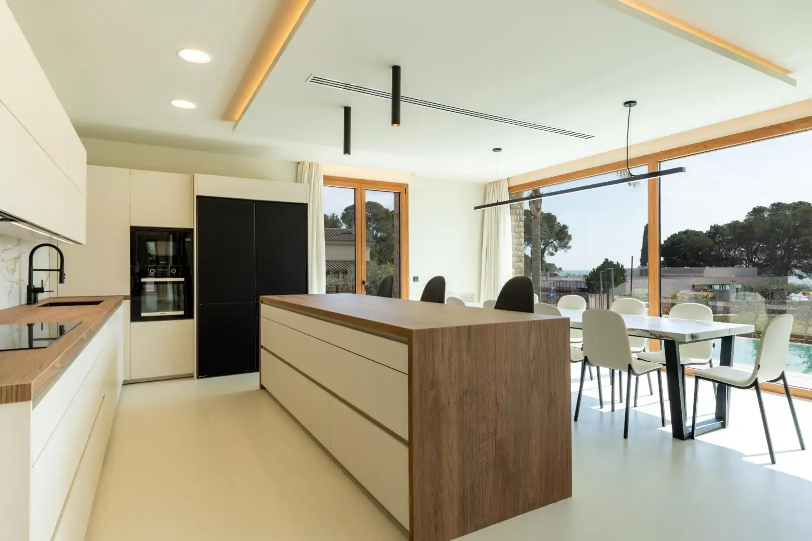 Cocina de Casa o chalet en venta en L'Ampolla con Aire acondicionado, Calefacción y Jardín privado