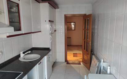 Kitchen of Apartment to rent in Ponferrada  with Furnished, Oven and Washing machine