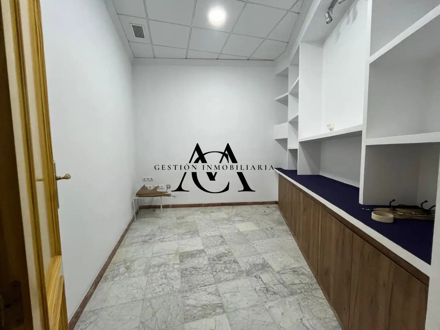 Oficina en venta en Lucena