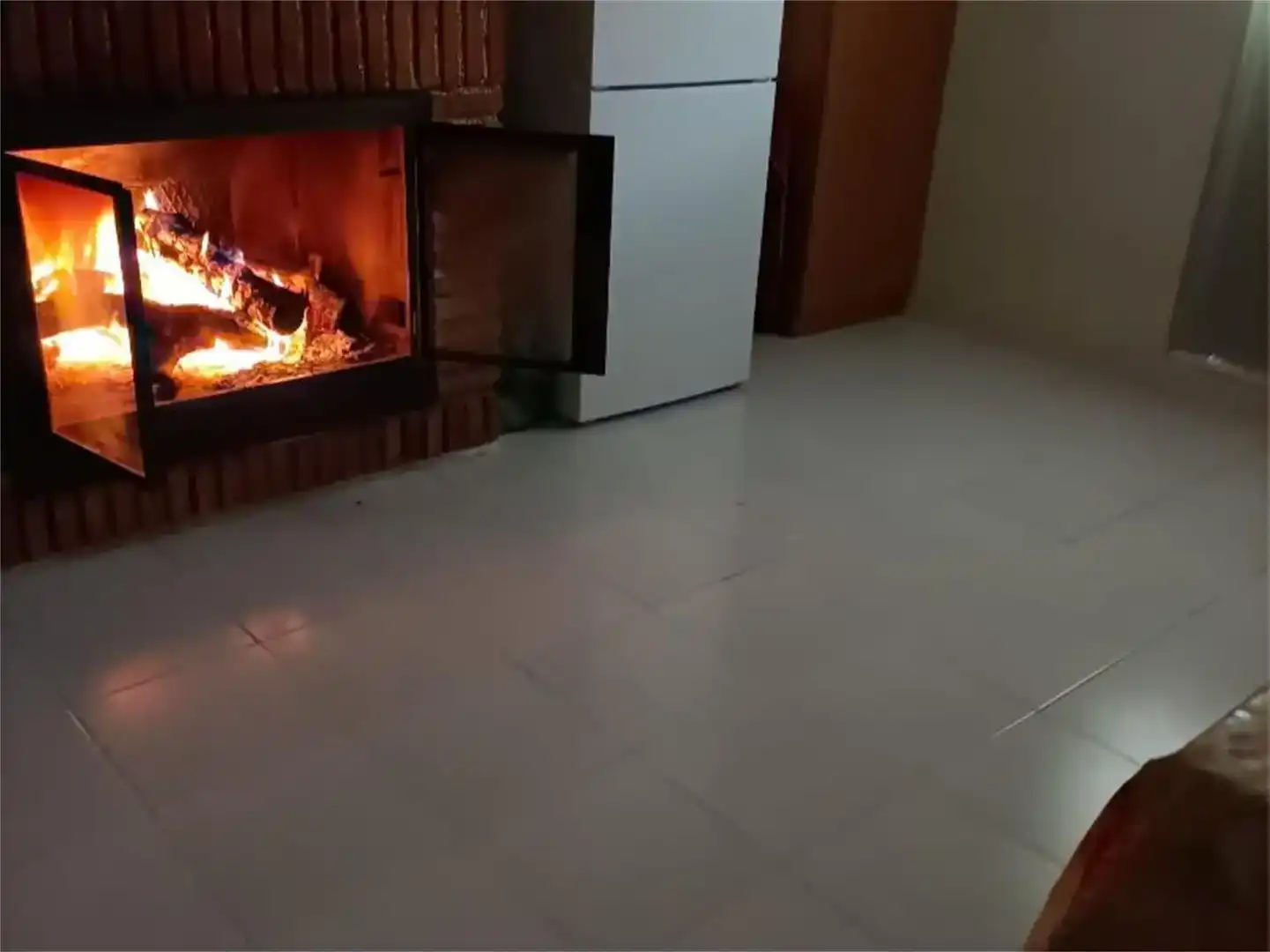 Sala d'estar de Casa adosada en venda en Huesa amb Aire condicionat, Jardí privat i Traster