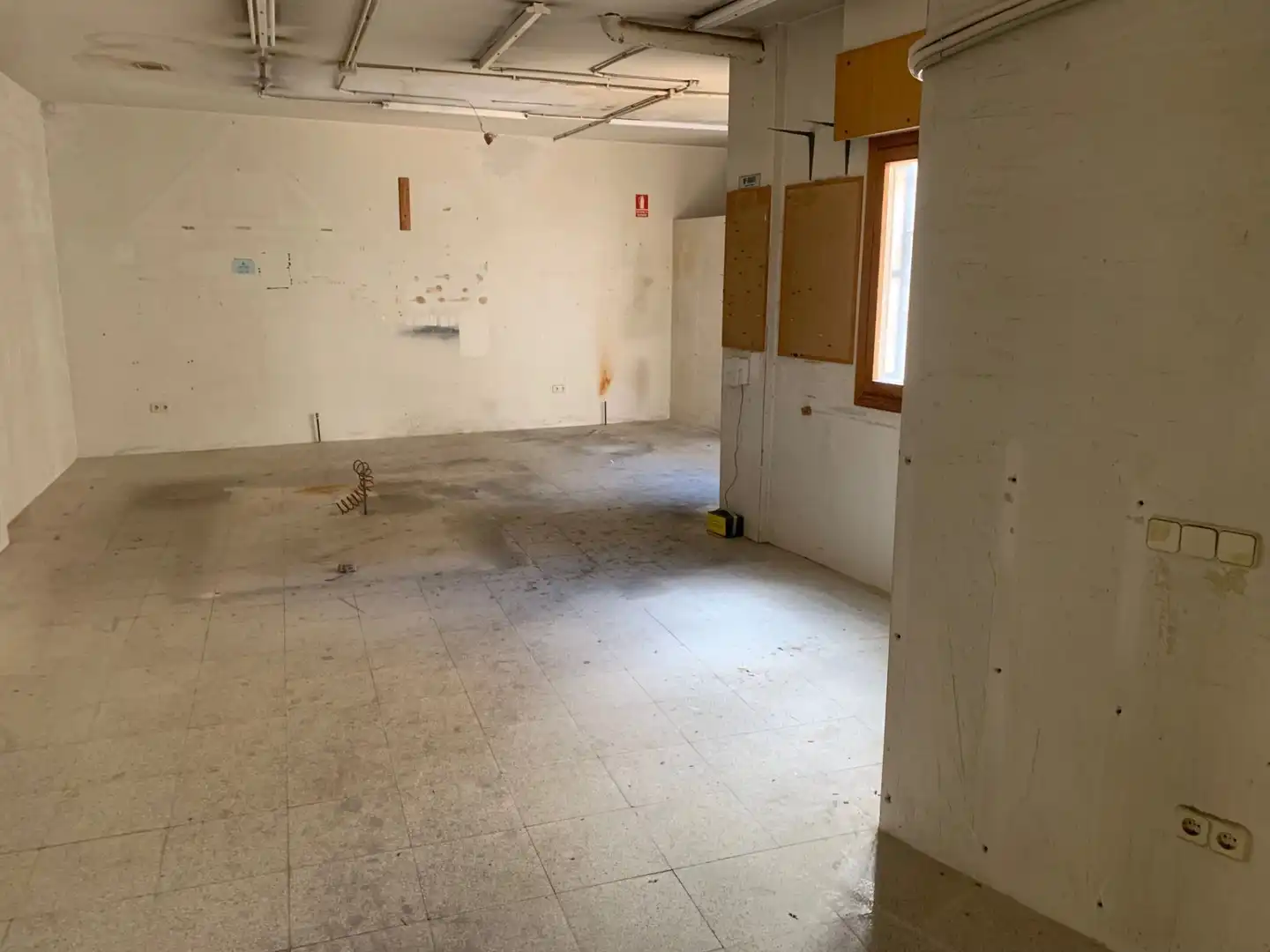 Geschaftsraum zum Verkauf in Ávila