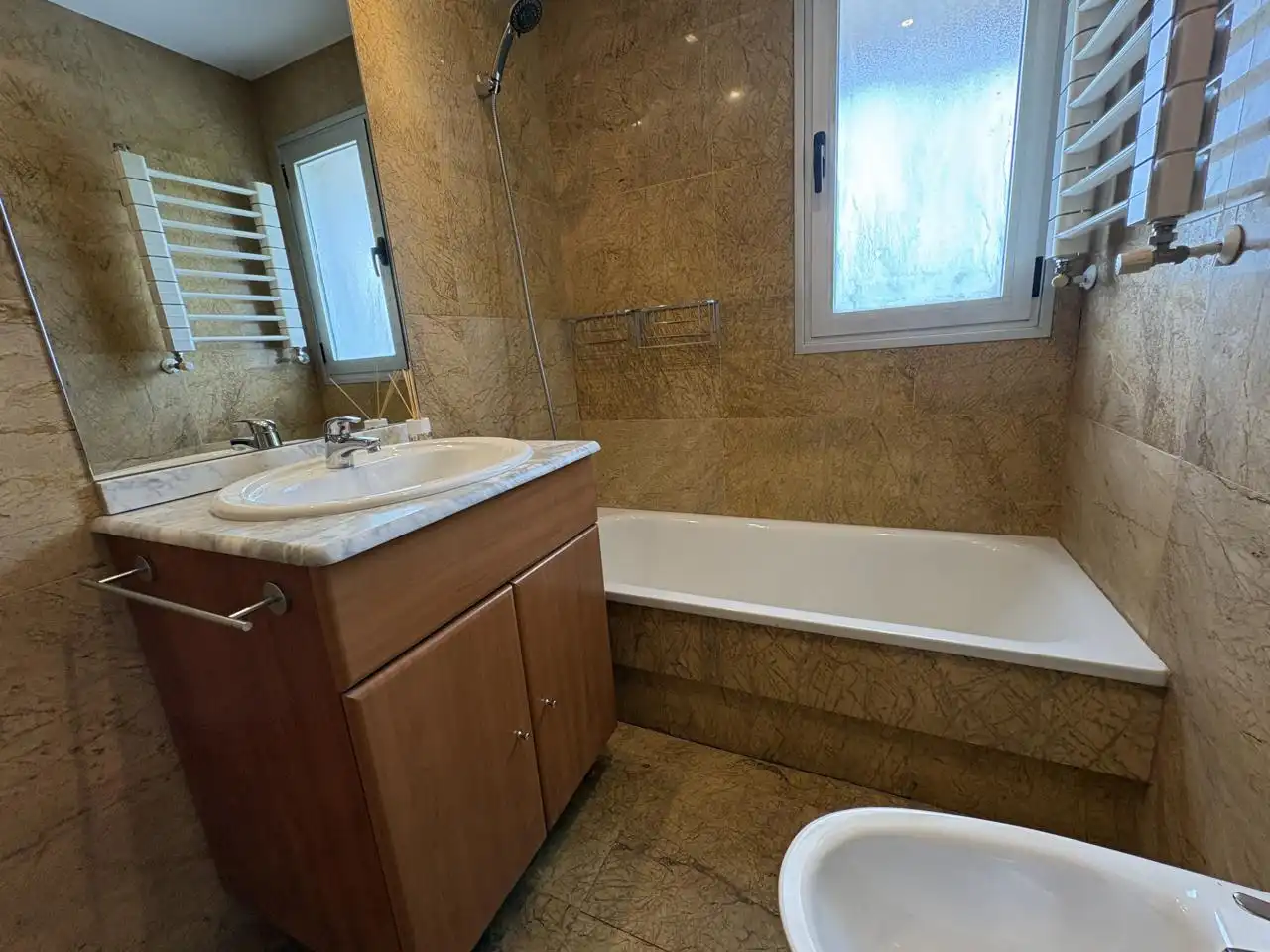 Baño de Piso en venta en Madrid con Aire acondicionado, Calefacción y Terraza
