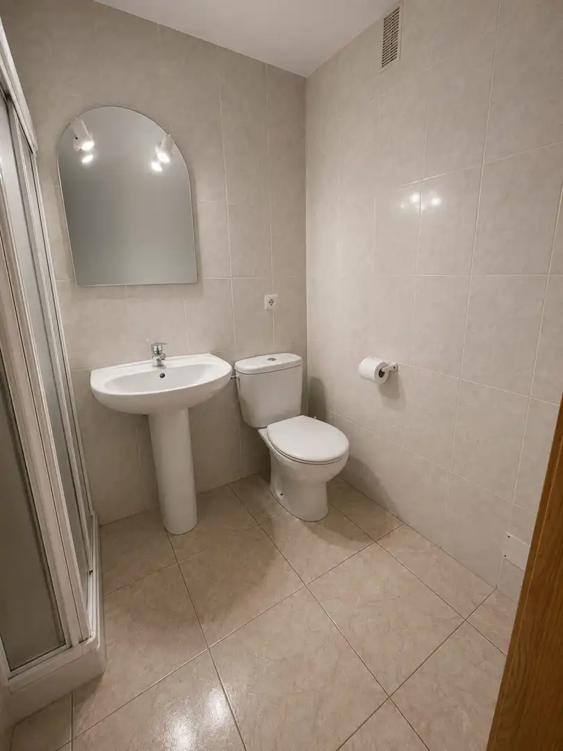 Badezimmer von Wohnung zum Verkauf in  Palma de Mallorca mit Klimaanlage, Heizung und Terrasse
