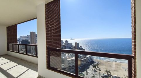 Fantástico apartamento en primera línea de playa en la cala de Finestrat. 2 dorm2 baños www.inmobiliarialesdunes.com