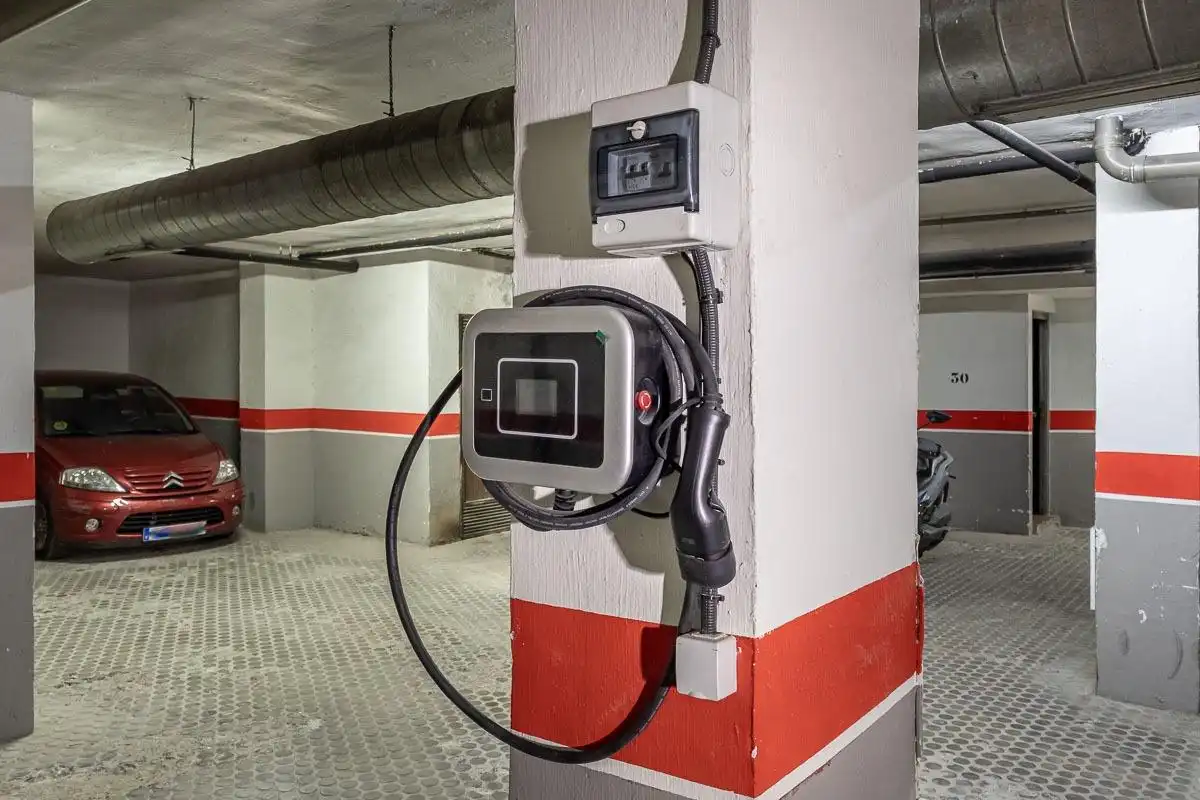 Parking de Piso en venta en Granada con Aire acondicionado, Calefacción y Trastero