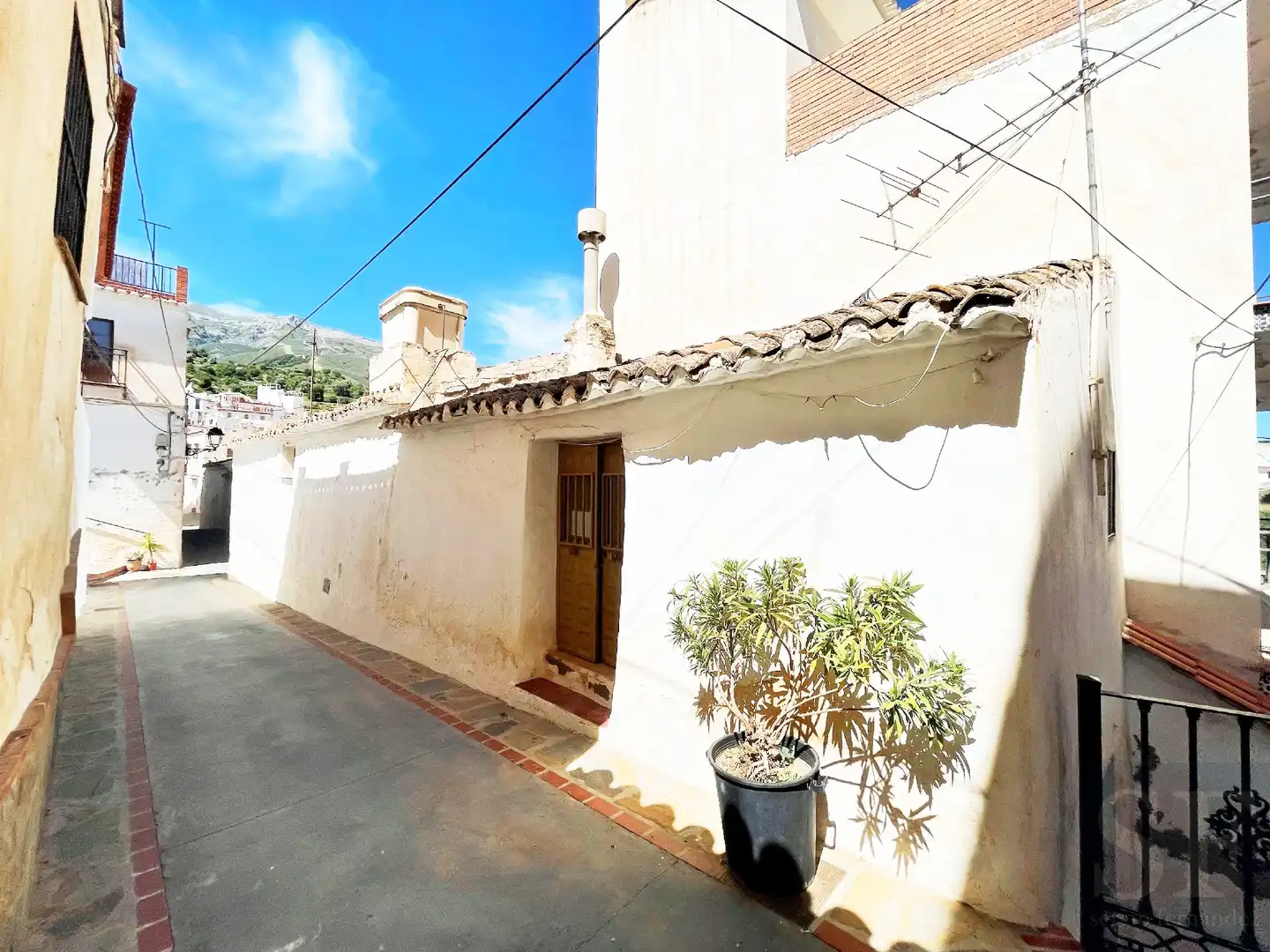 Vista exterior de Casa adosada en venta en Sedella