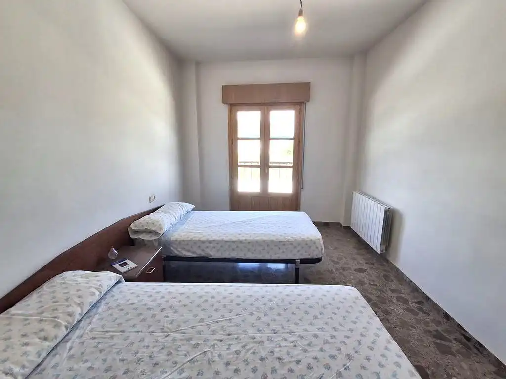 Habitación de Casa o chalet en venta en La Roda con Calefacción, Terraza y Trastero