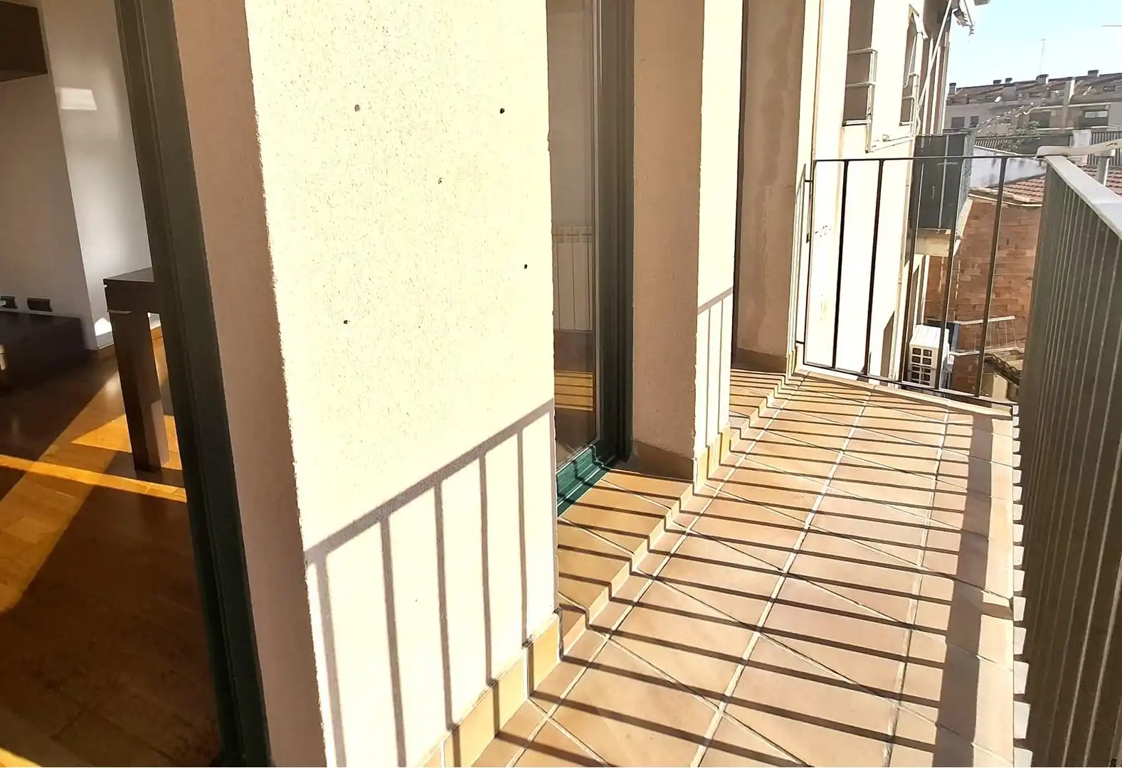 Terraza de Dúplex en venta en Olesa de Montserrat con Aire acondicionado, Calefacción y Jardín privado