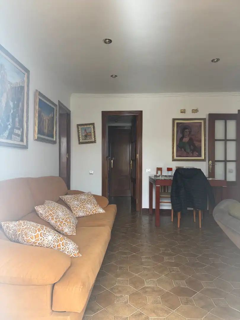 Sala d'estar de Àtic en venda en L'Hospitalet de Llobregat amb Aire condicionat, Terrassa i Traster