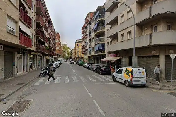 Pis en venda a Calle Les Agudes