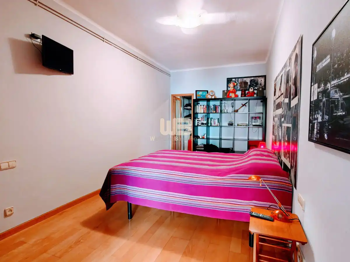 Dúplex en venta en Carrer de Provença, El Camp de l'Arpa del Clot