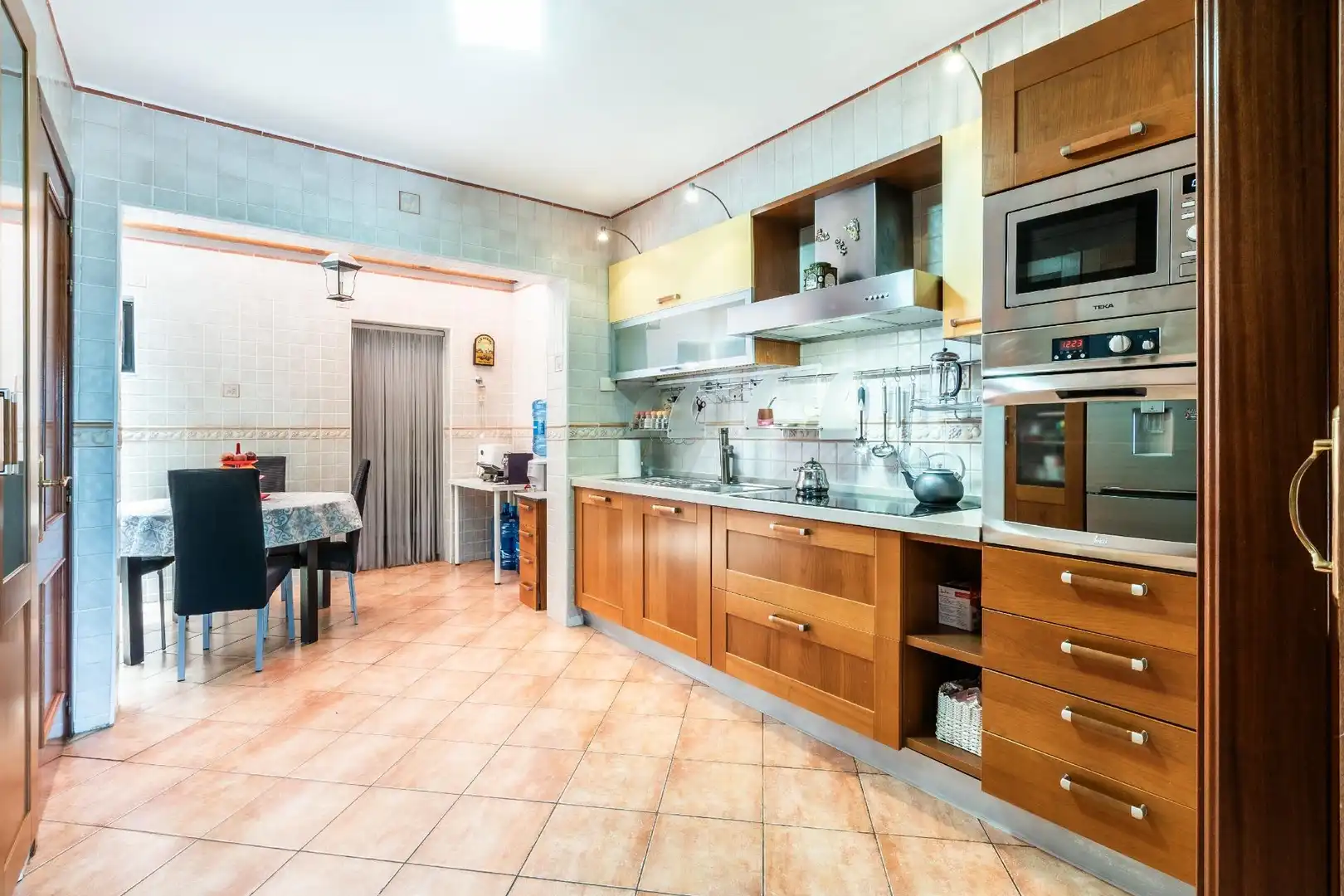 Cuina de Casa adosada en venda en Adeje amb Terrassa i Balcó