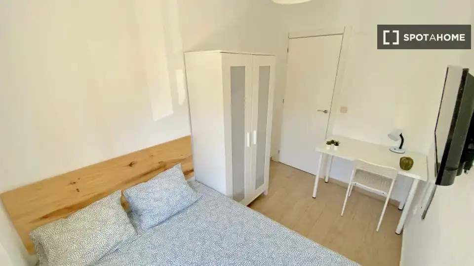 Habitación de Piso de alquiler en Sevilla con Aire acondicionado, Calefacción y Amueblado