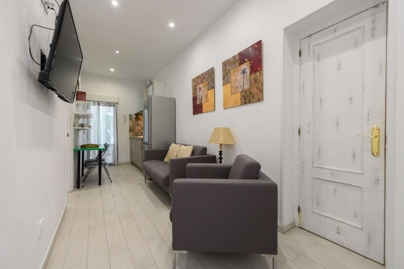 Living room of Apartment to share in  Madrid Capital  with Air Conditioner and Terrace