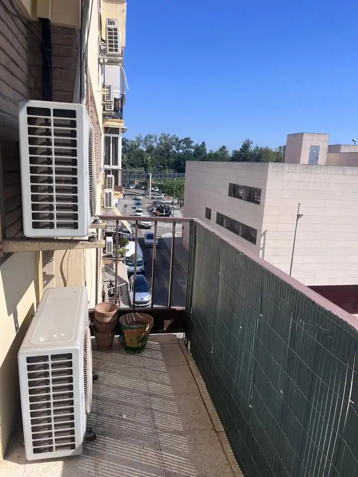 Piso de alquiler en Arenal - La Pólvora