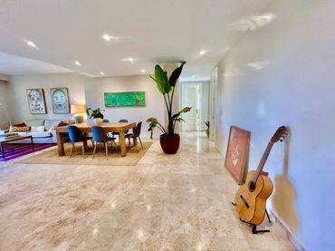 Flat with pool to rent in Calle Incosol 22