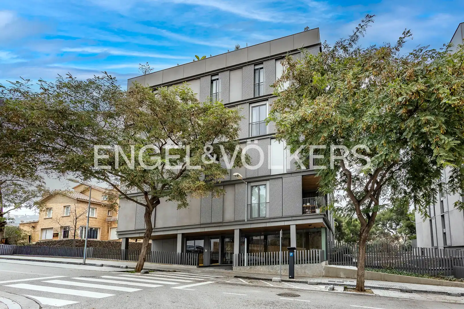 Exterior view of Flat for sale in Barcelona  with Air Conditioner, Heating and Terrace