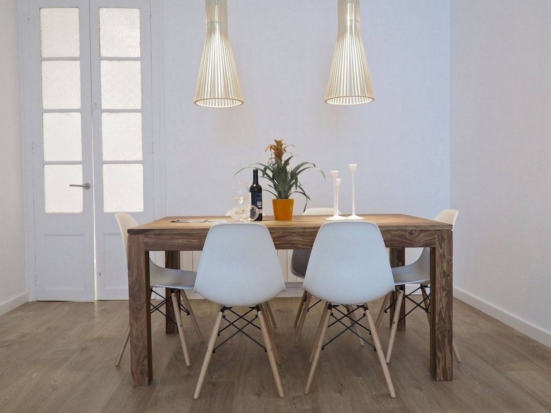 Menjador de Pis de lloguer en Burgos Capital amb Aire condicionat, Moblat i TV