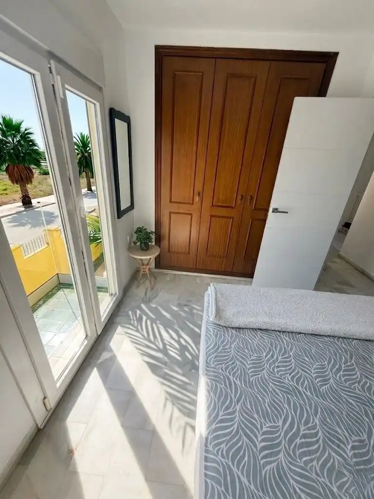 Dormitori de Casa o xalet en venda en Torremolinos amb Aire condicionat, Calefacció i Jardí privat