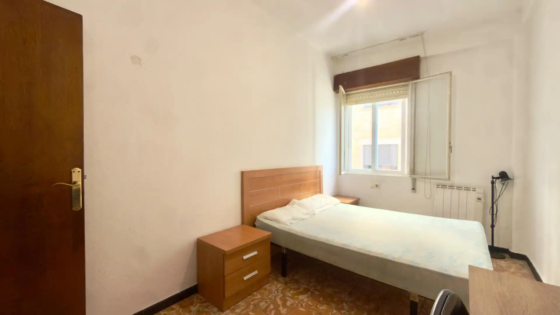 Bedroom of Flat for rent in Universidad