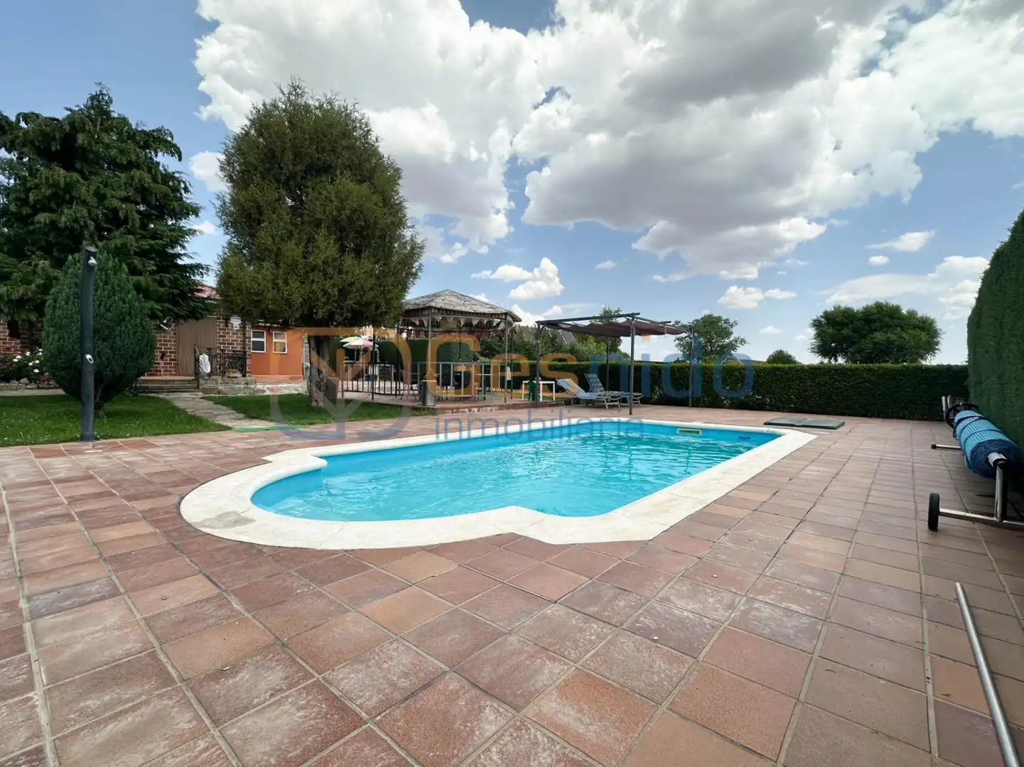 Piscina de Casa o chalet en venta en Espirdo con Calefacción y Jardín privado