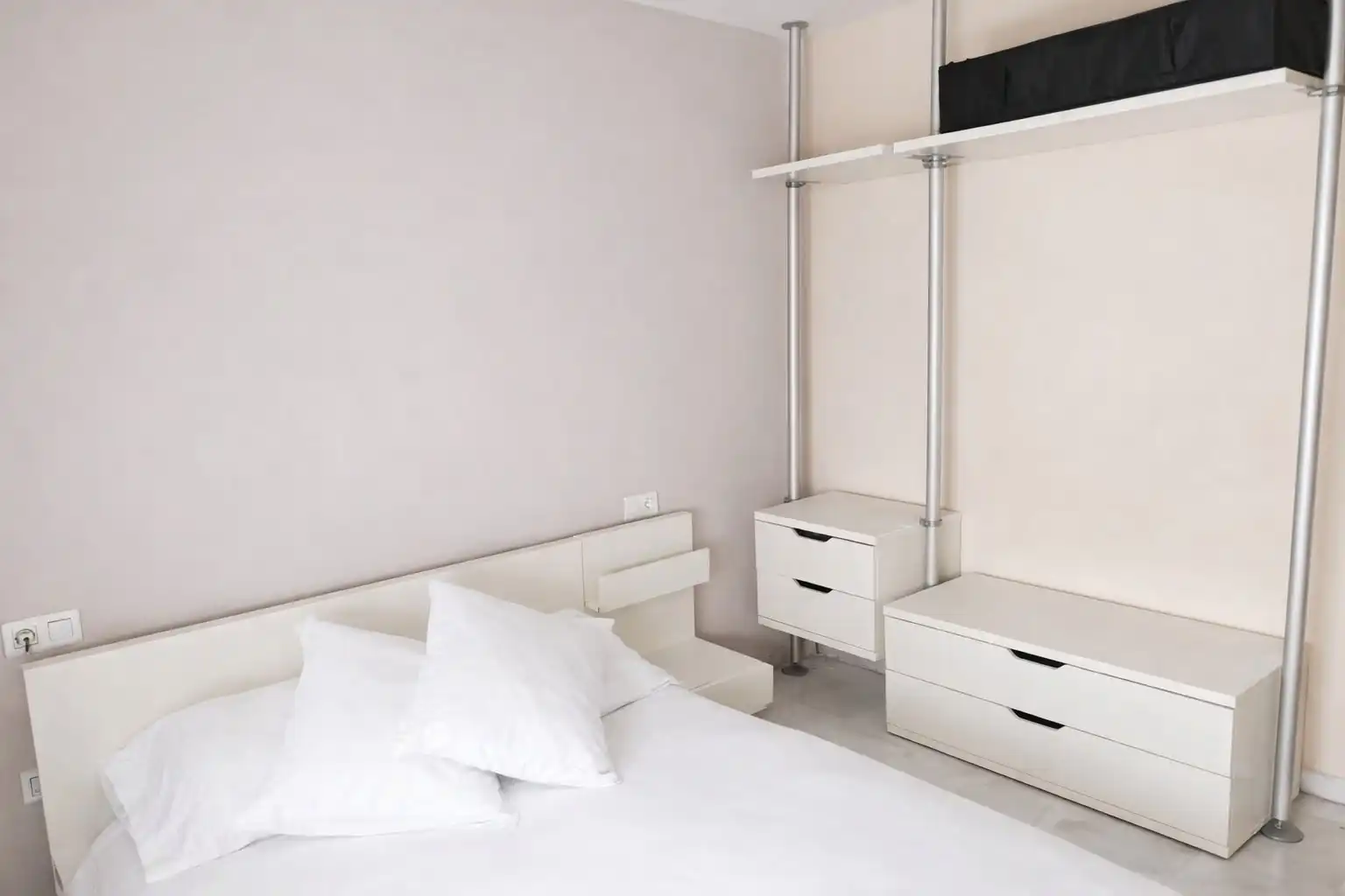 Habitación de Dúplex en venta en Coria del Río con Aire acondicionado