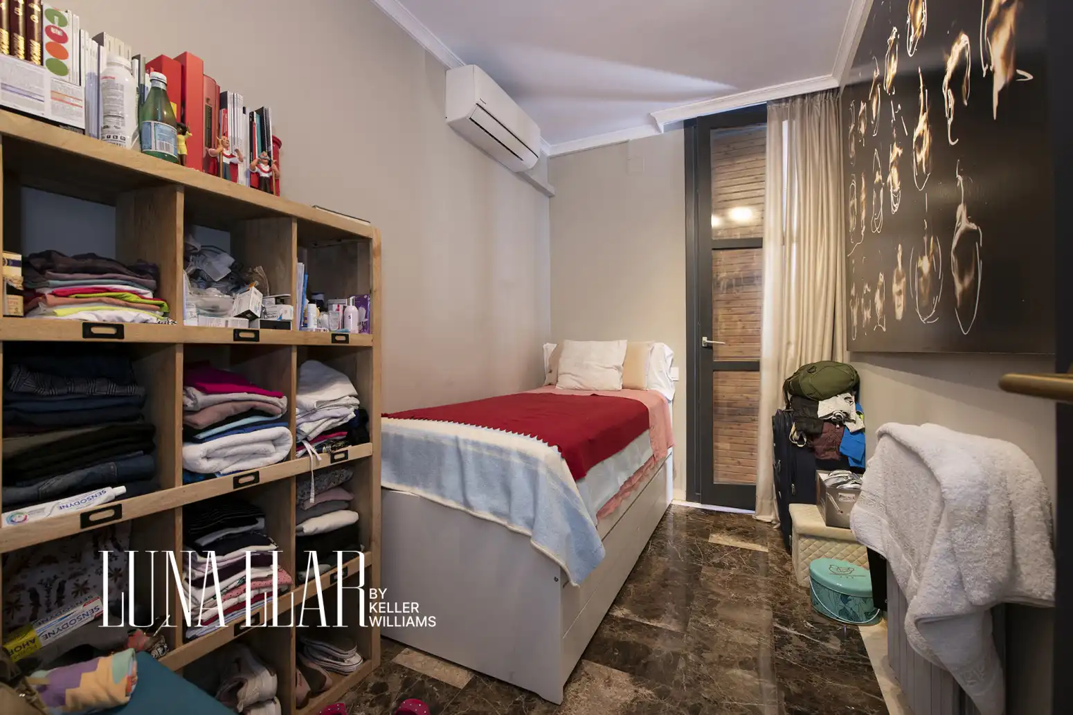 Schlafzimmer von Haus oder Chalet zum Verkauf in Castelldefels mit Terrasse und Schwimmbad