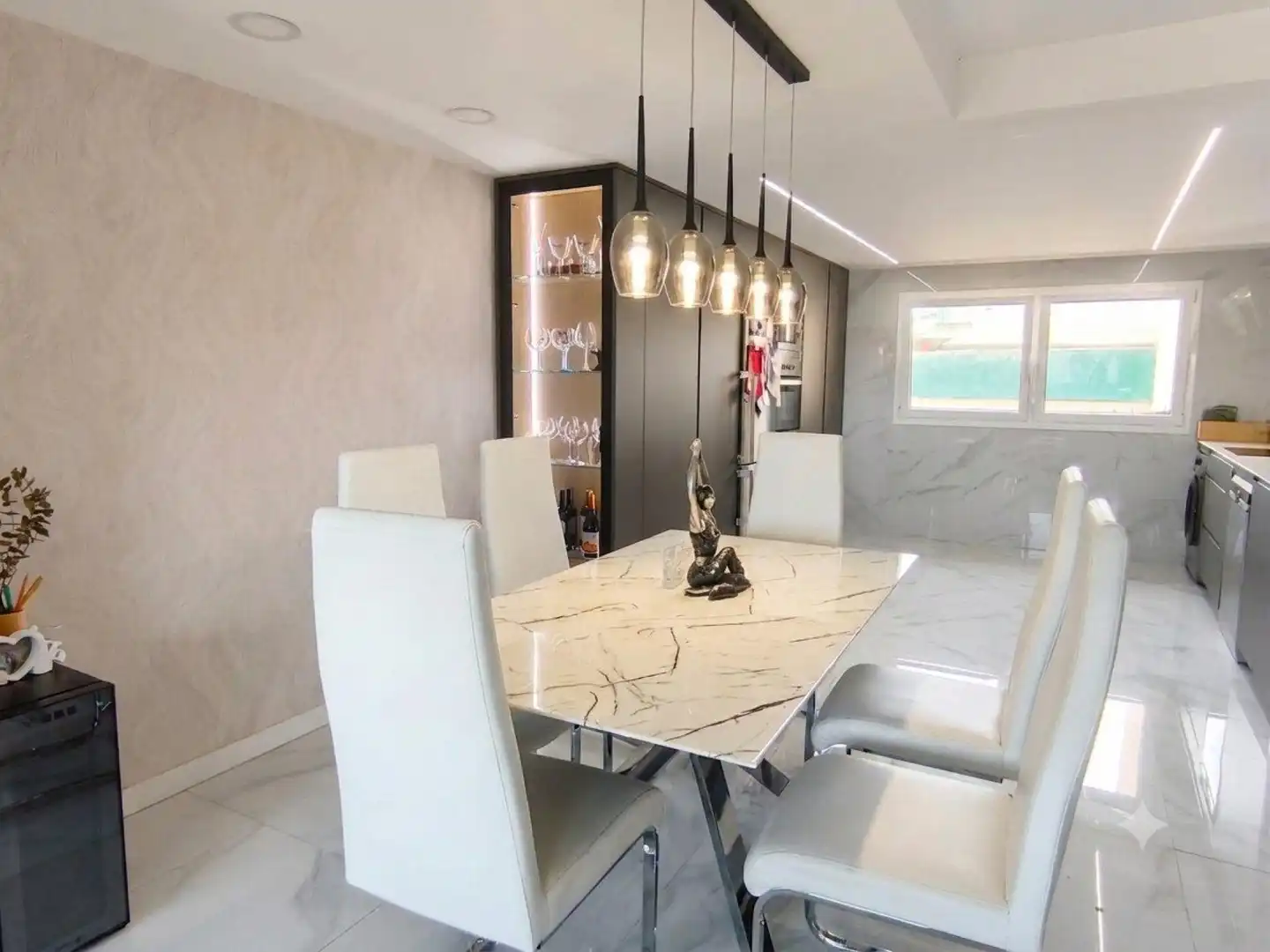Dining room of Attic for sale in Zaragoza  with Air Conditioner, Terrace and Balcony