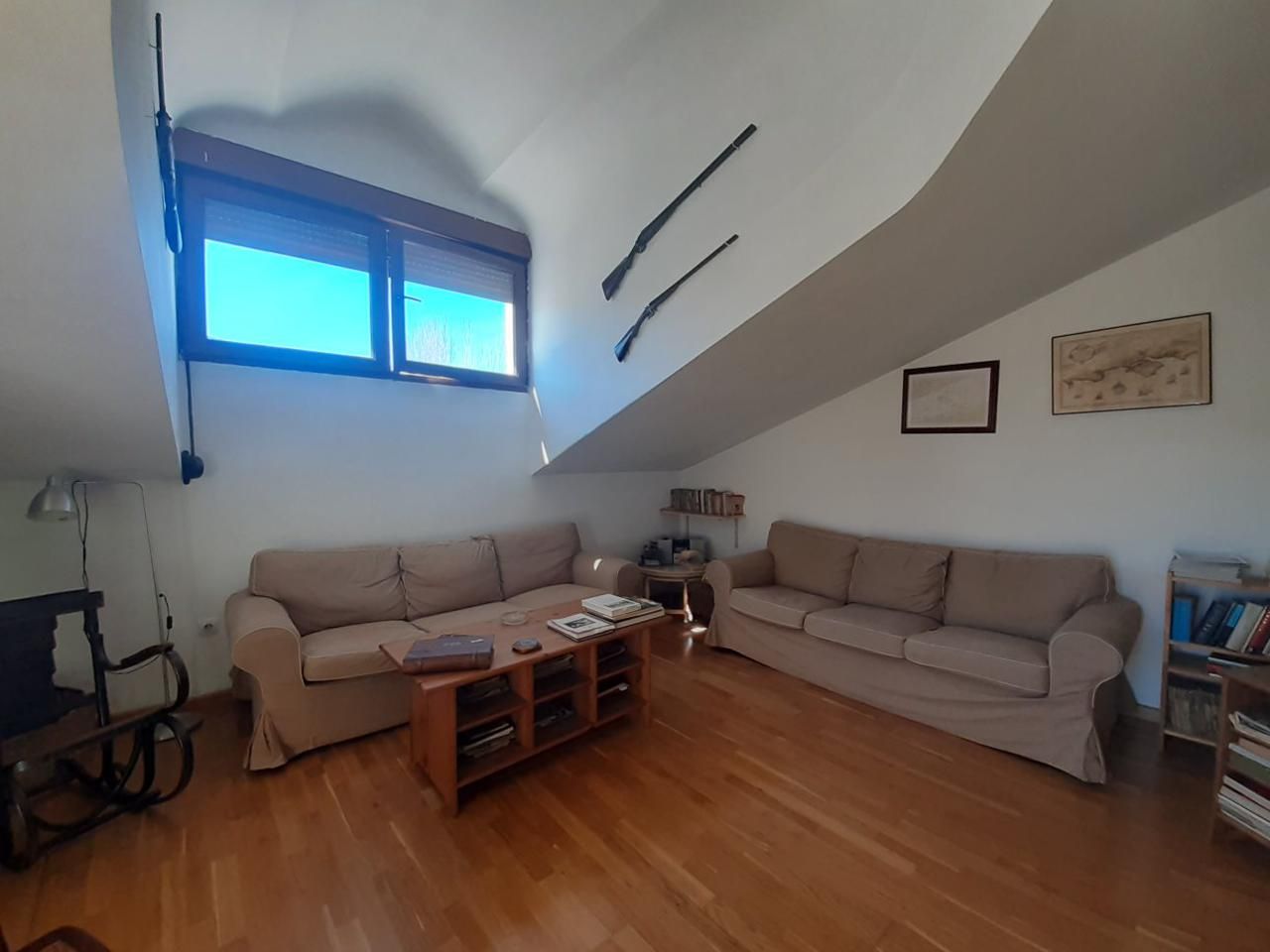 Living room of Flat for sale in Bronchales  with Parquet flooring, Terrace and Storage room